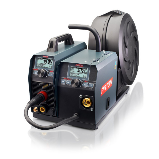 Зварювальний апарат PATON™ MultiPRO-200-15-4 Зварювальний апарат PATON™ MultiPRO-200-15-4